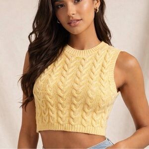 Zara Butter Yellow Sleeveless cropped Knit Top, size M